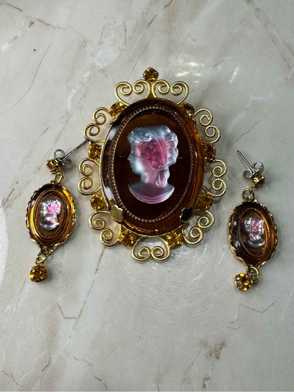 JULIANA (DeLizza & Elster) / Celebrity NY Vintage Cameo Jewelry Set
